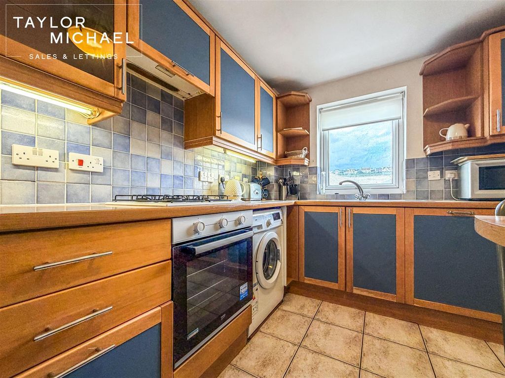 Additional image 5 of 4 bed flat to rentThe Strand, Brighton Marina Village, Brighton BN2