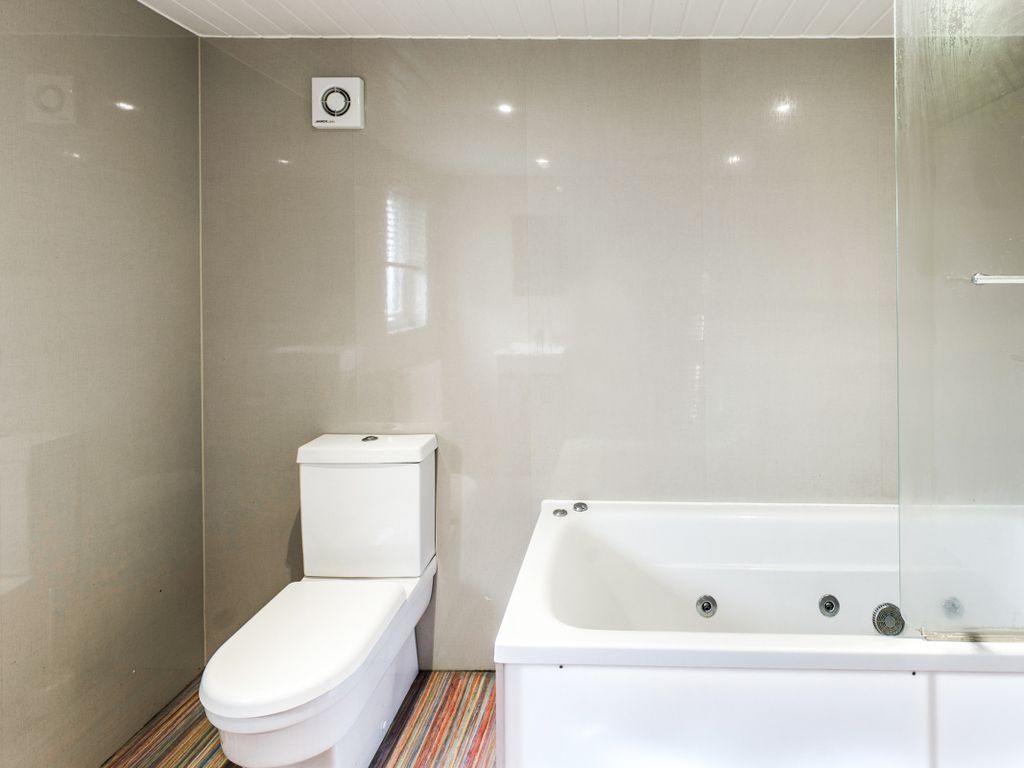 Property photo 2 of 6 Photo 1