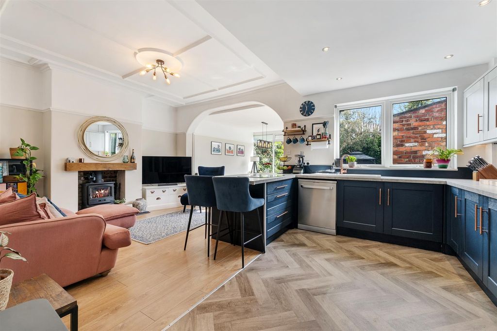 Property photo 2 of 45 Image 2