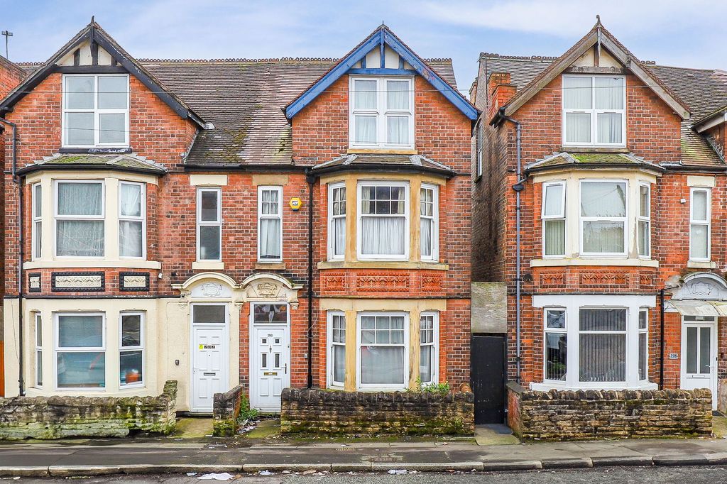 Property photo 1 of 23