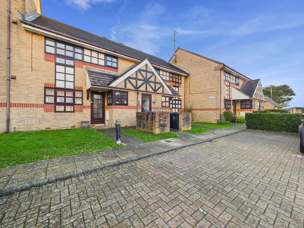 Property photo 1 of 6 External