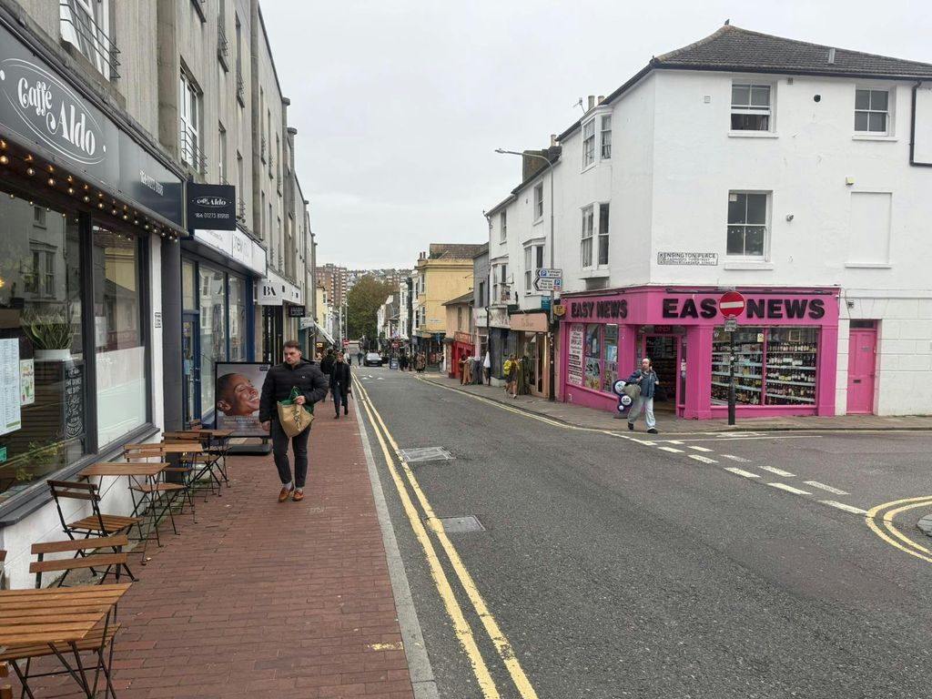 Property photo 1 of 4 45F127Ebcd6941Ef87B6F1Af957c116d.Jpg