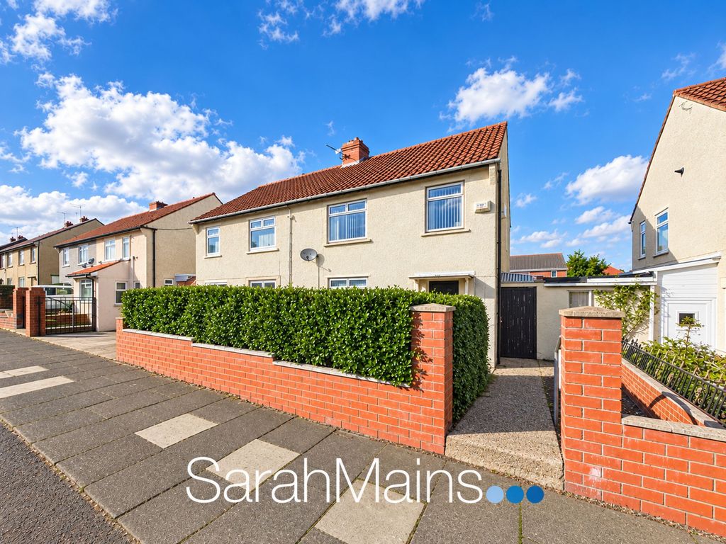 Property photo 1 of 11 External