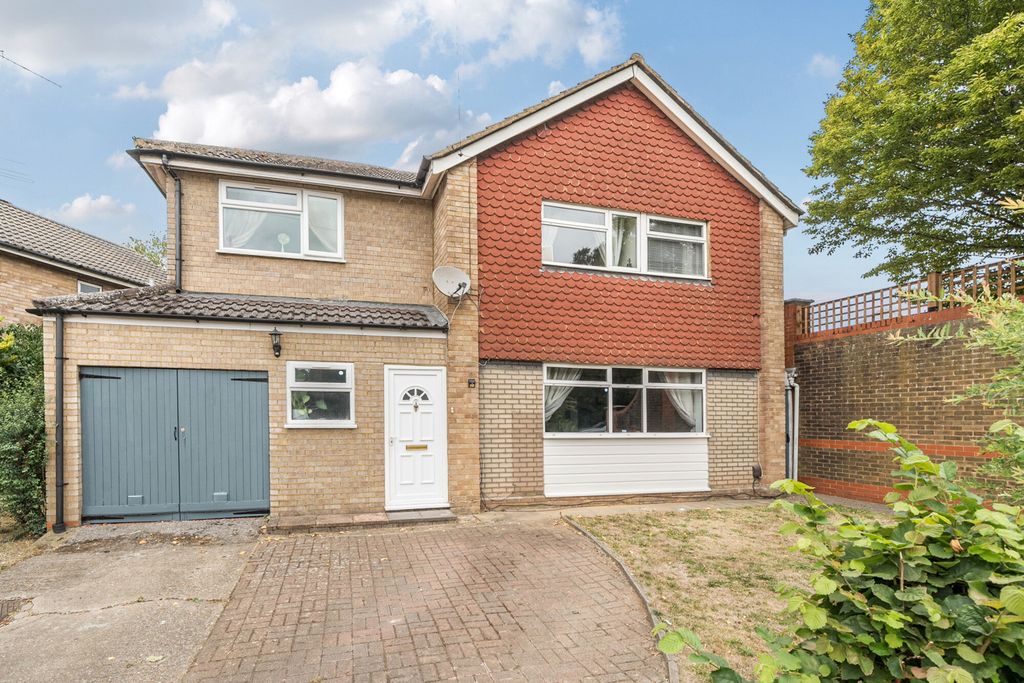 Property photo 1 of 16 1342867-25-68A729...