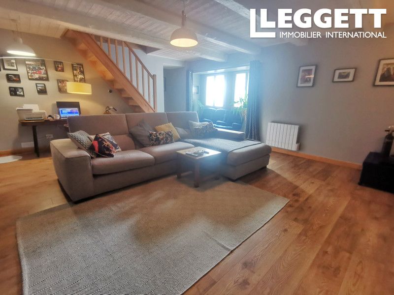 Property photo 3 of 10
