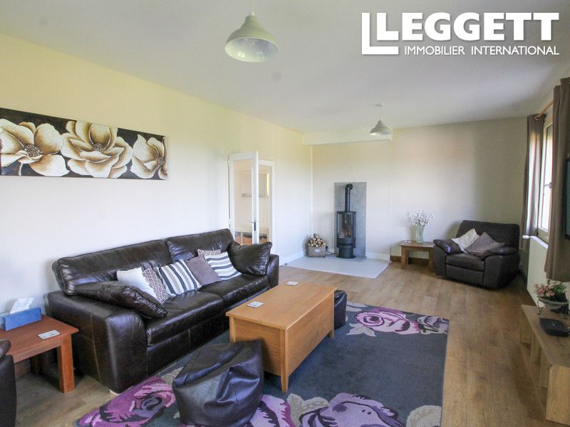 Property photo 2 of 10