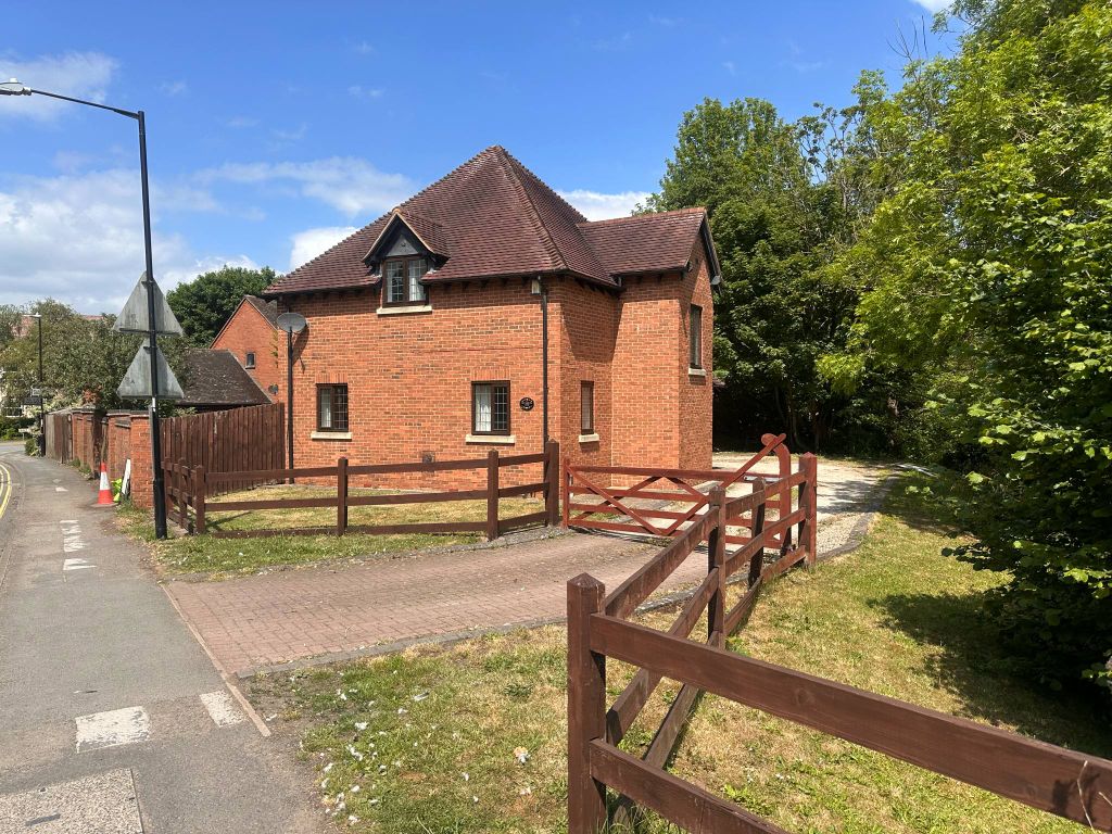 Property photo 1 of 21