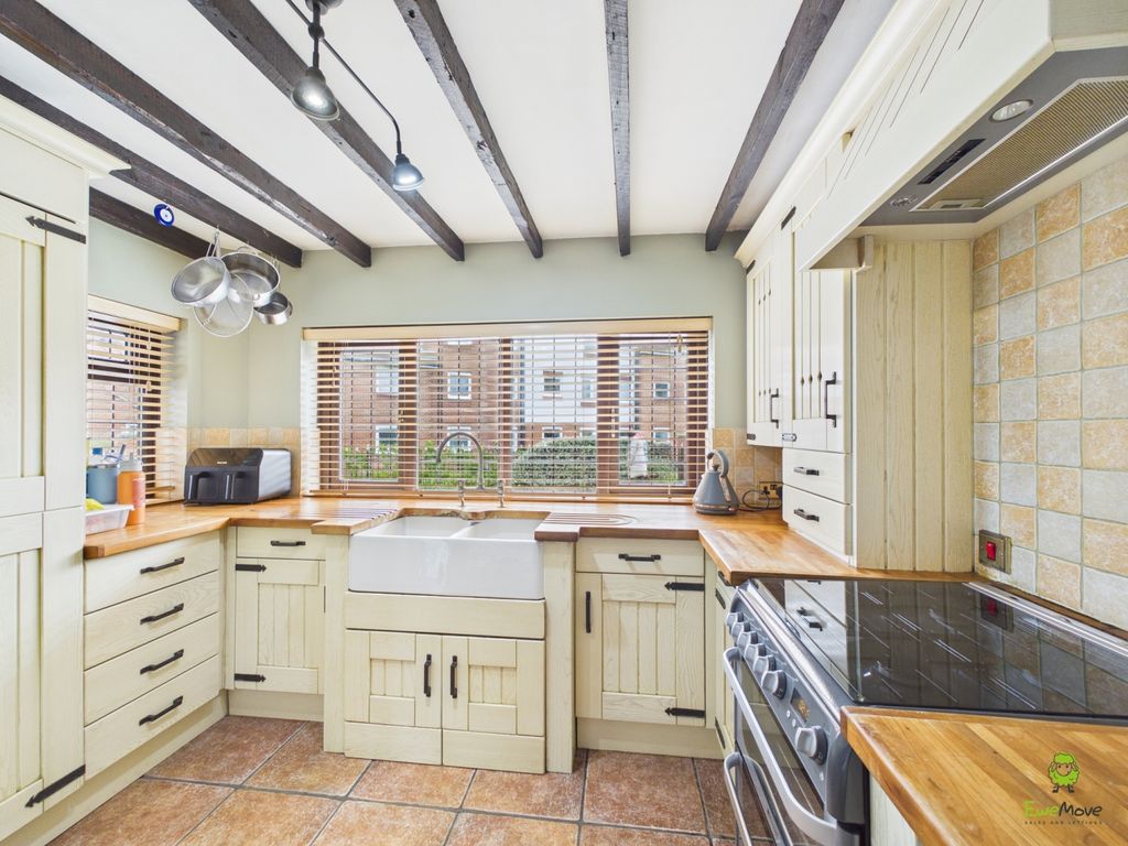 Property photo 2 of 10 Presented By Robert At Ewemove Bexleyheath And Dar