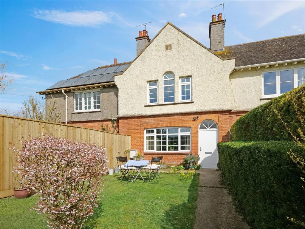 Property photo 2 of 31