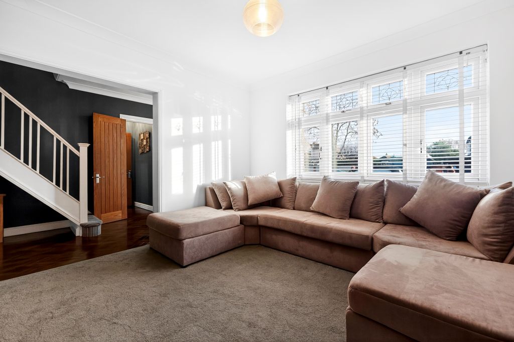 Property photo 3 of 20