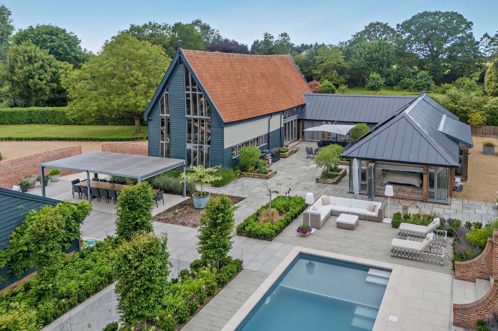 Property photo 1 of 23 Rookery Barn