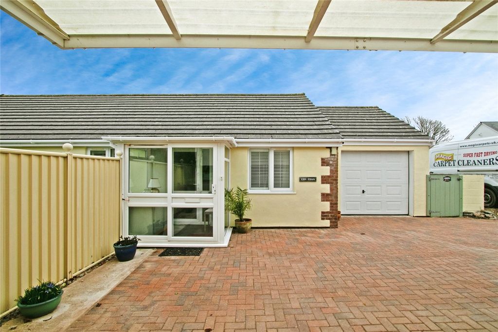 Property photo 2 of 26 Picture No. 32