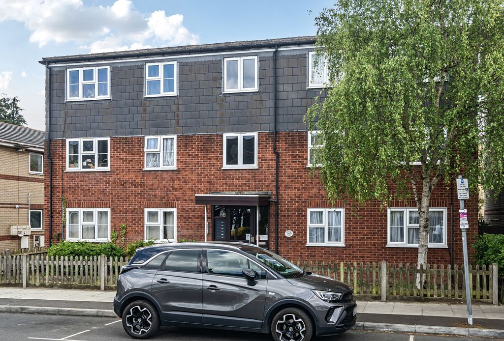Property photo 1 of 8 3-681Cbb7E79099-1...