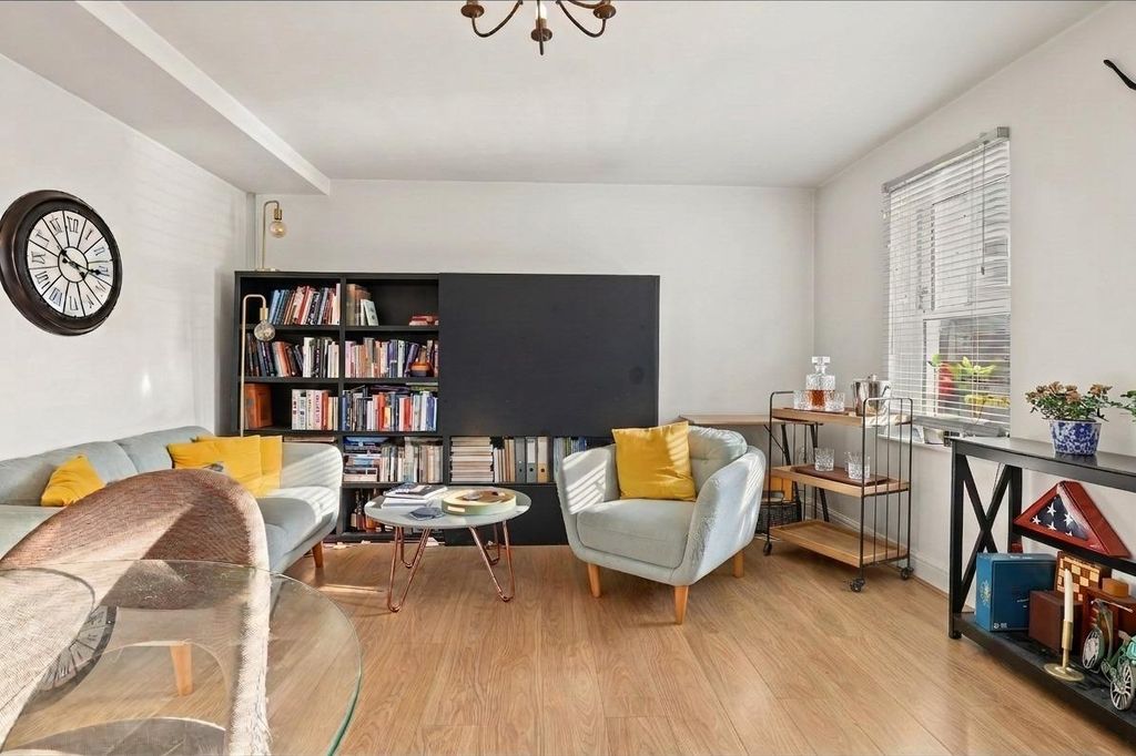 Property photo 2 of 13 3 Parish Mews, 126 Parish Lane, London, Se20 7Jh 0