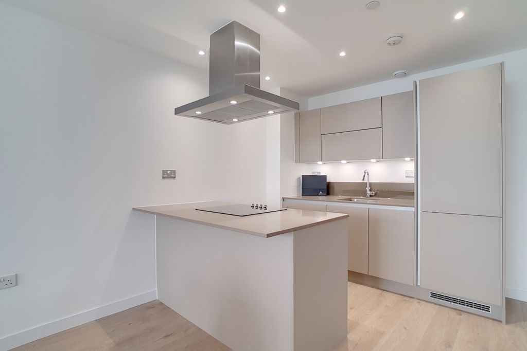 Property photo 1 of 14 7_Kitchen_Recepti...