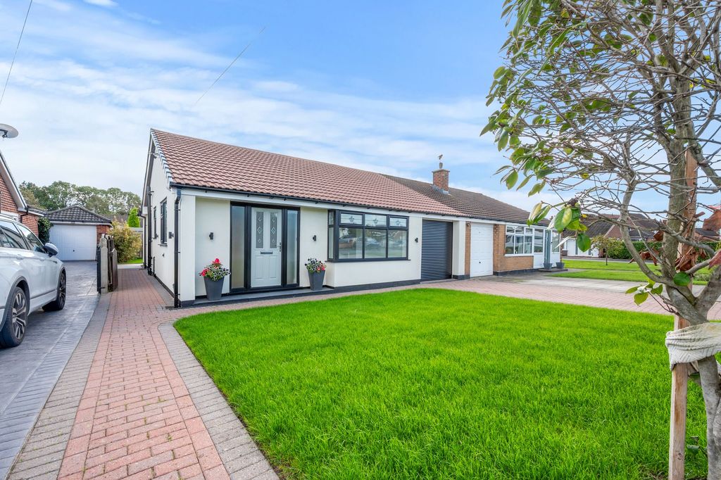 Property photo 1 of 37
