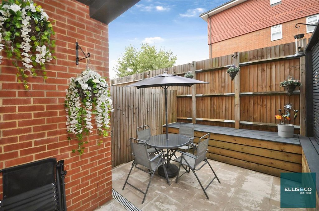 Property photo 1 of 10 Picture No. 18