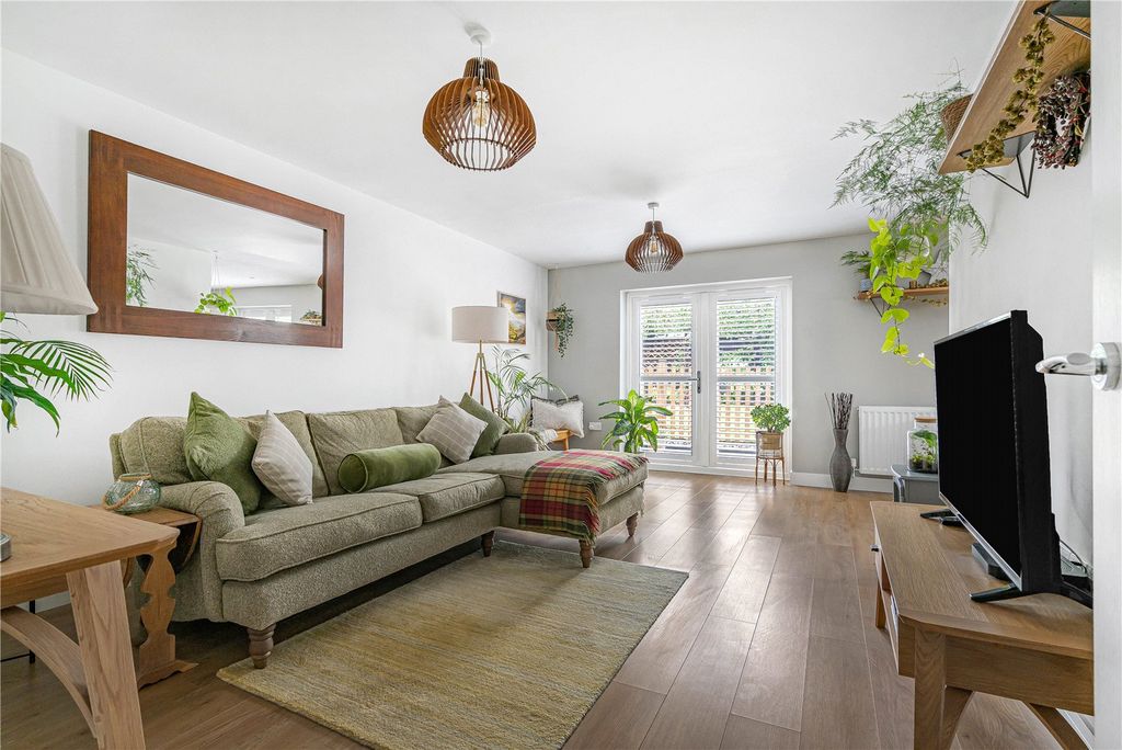 Property photo 2 of 31 Picture No. 14