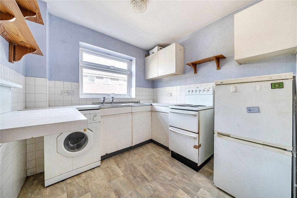 Property photo 3 of 31 Picture No. 01