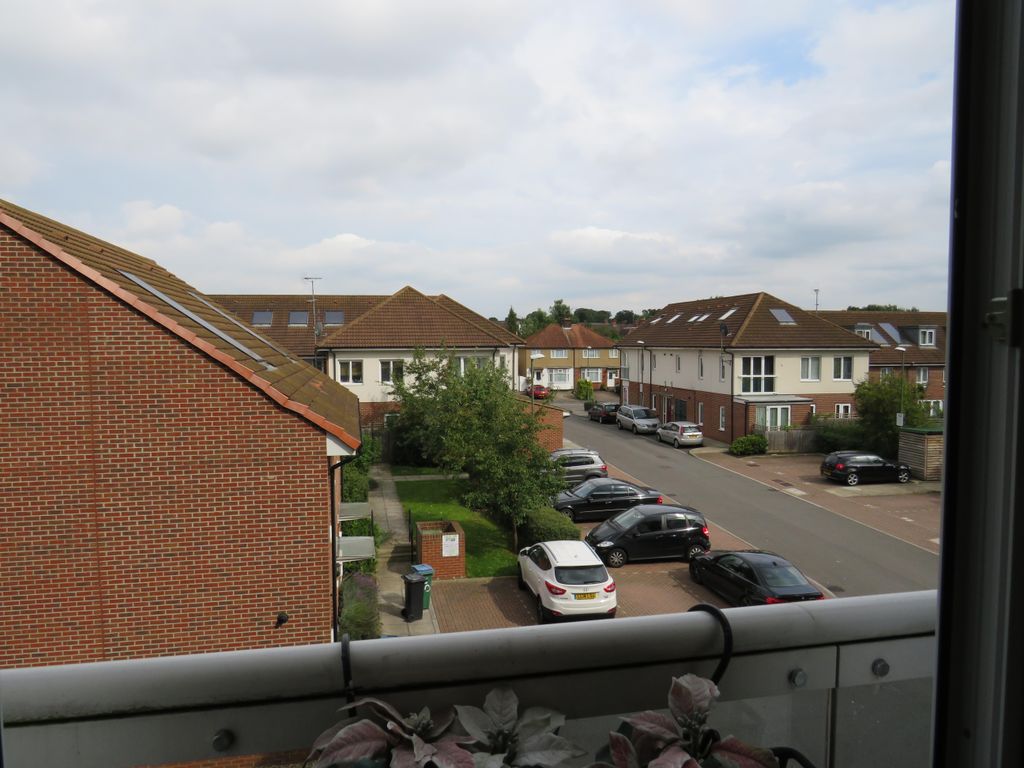 Property photo 1 of 10 View