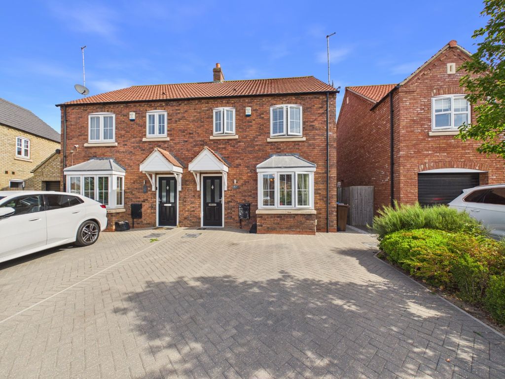 Property photo 2 of 27 3775944