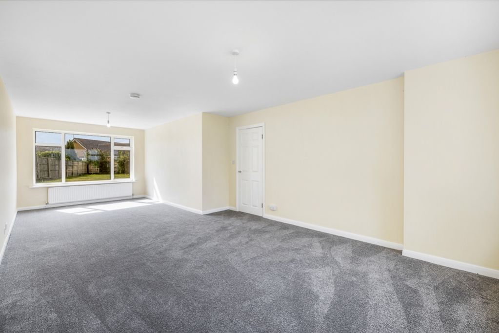 Property photo 2 of 27 35 White House Lane (Fishtoft)-16