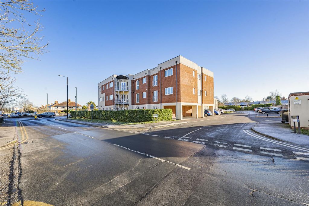 Property photo 1 of 11 Photo Jan 05 2026, 11 13 22 Am.Jpg