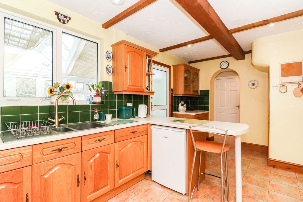Additional image 7 of 3 bed semi-detached house for saleThe Crescent, Abbots Langley WD5