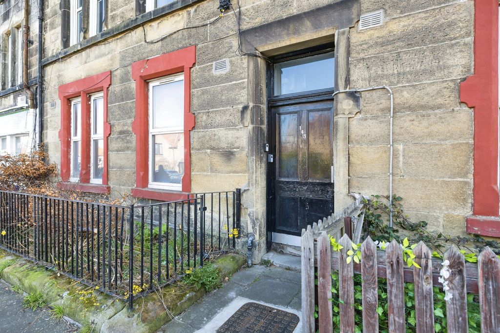 Property photo 1 of 19 _d6_0060
