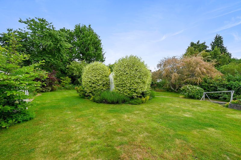 Property photo 2 of 12 Photo 11