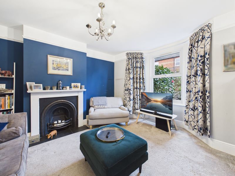 Property photo 1 of 12 Sitting Room