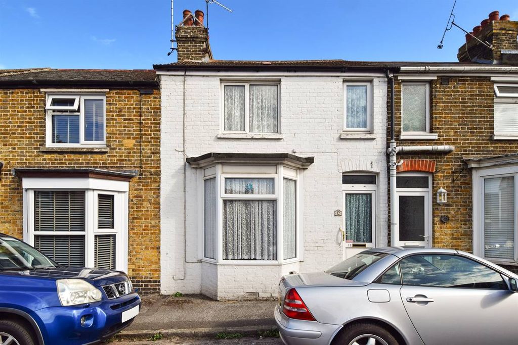Property photo 1 of 12