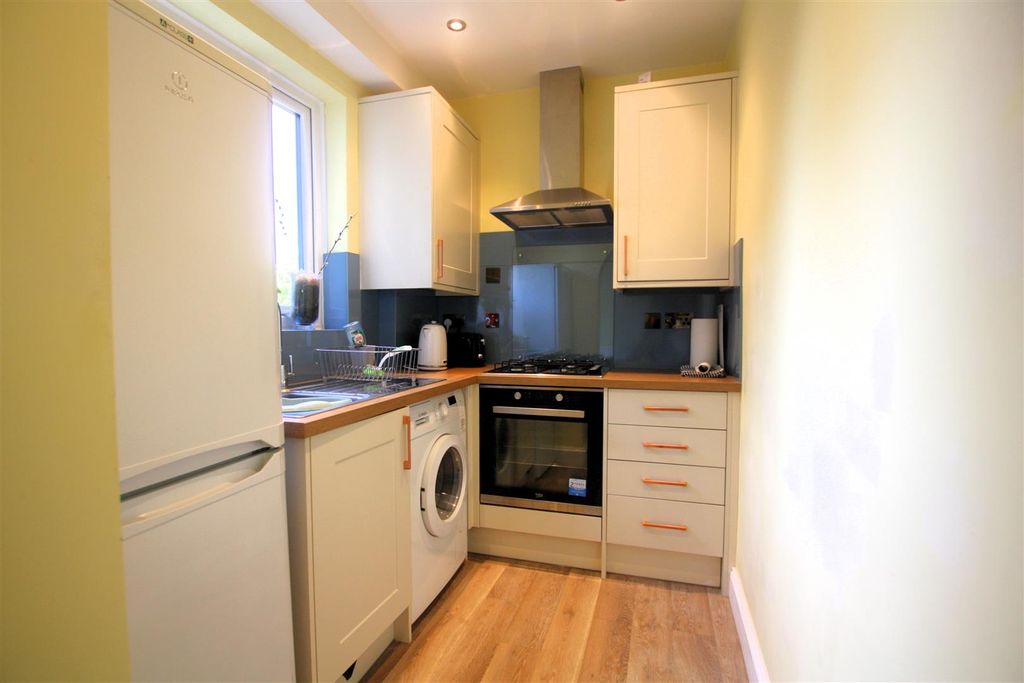 Property photo 3 of 14 Img_0009.Jpg