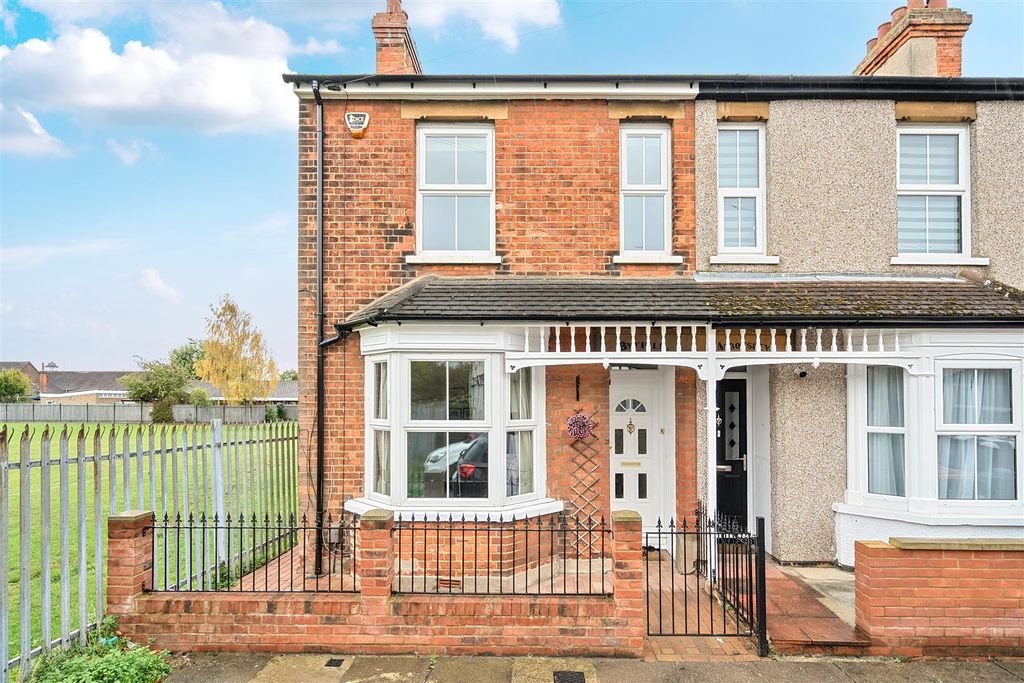 Property photo 1 of 17 1354099-15-68Dfad2E996E9.Jpg