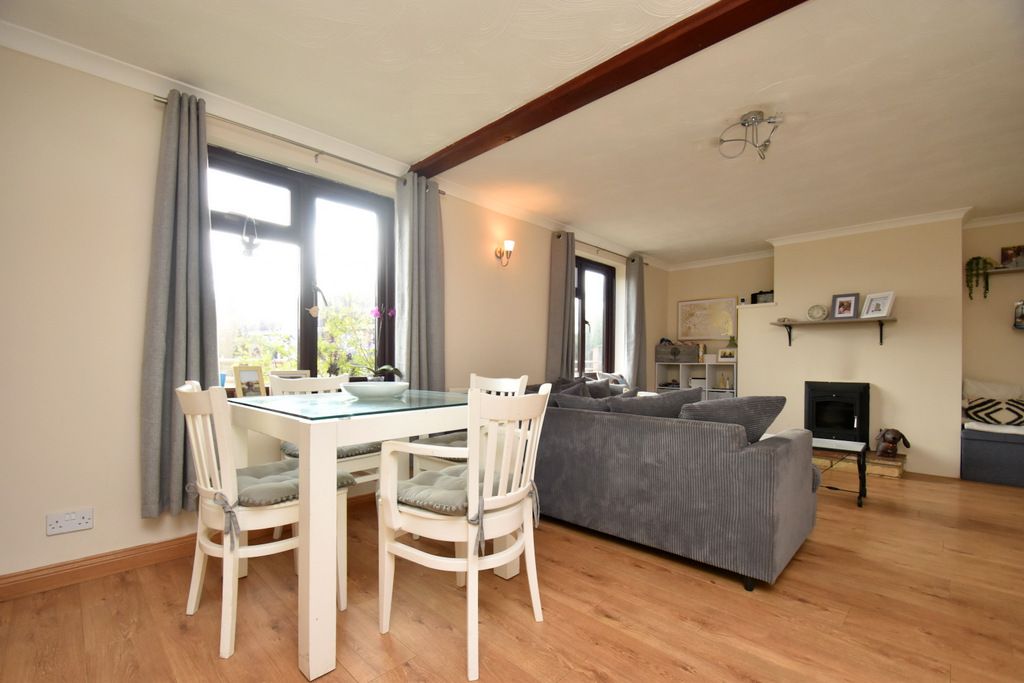 Property photo 2 of 19 Dsc_0365