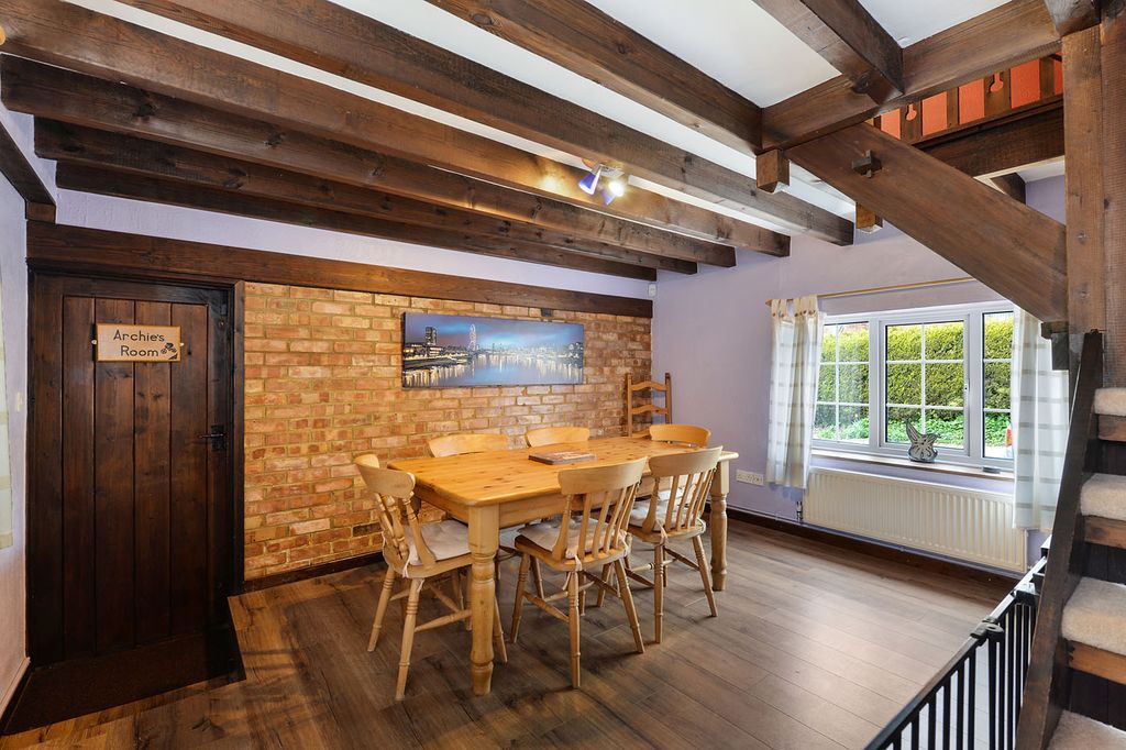 Property photo 2 of 11 Dining Room