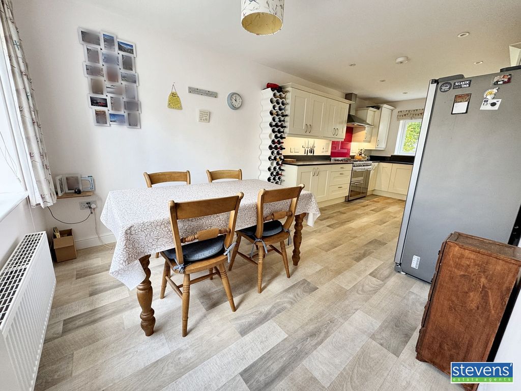 Property photo 3 of 28 Image00012_Blurred (8)