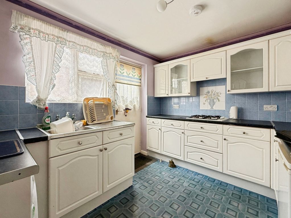Property photo 3 of 13 Pbox-Img.Jpg