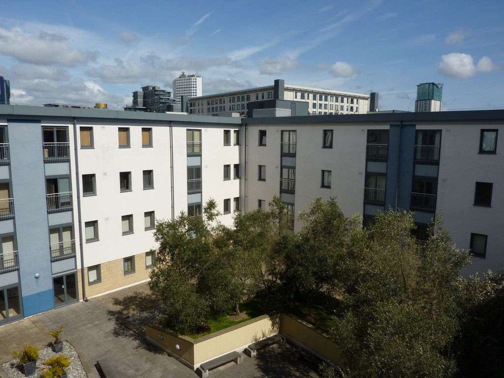 Property photo 1 of 7 Picture No. 08