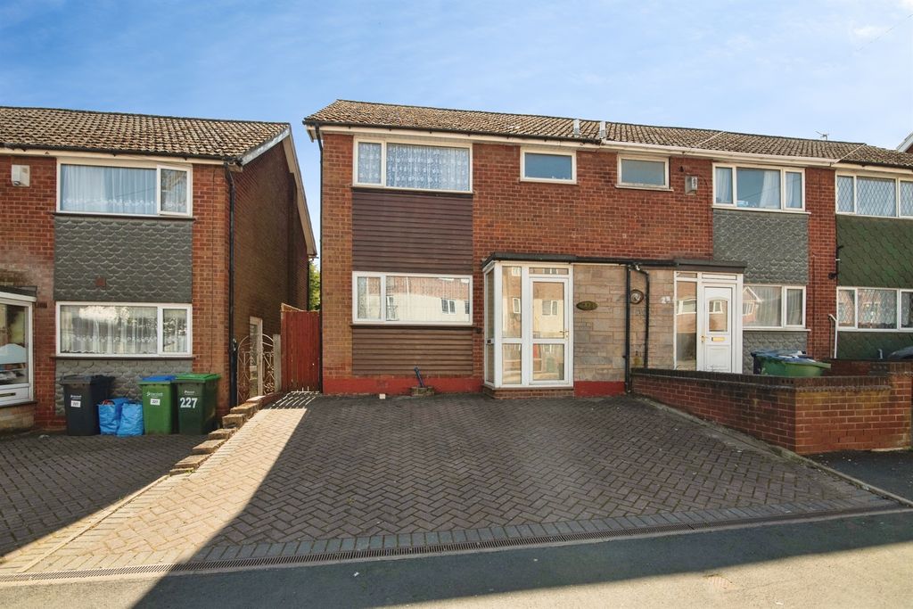 Property photo 1 of 31