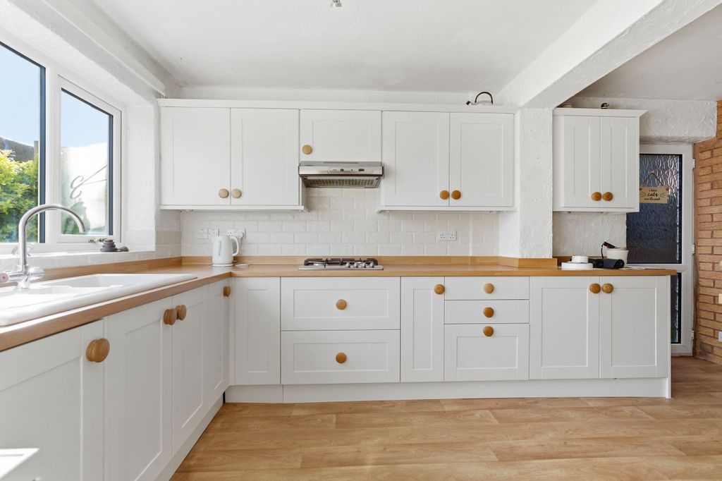 Additional image 4 of 4 bed detached house to rentBalmoral Way, Weston-Super-Mare BS22