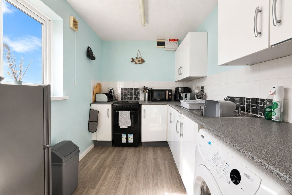 Property photo 3 of 16 Picture No. 05