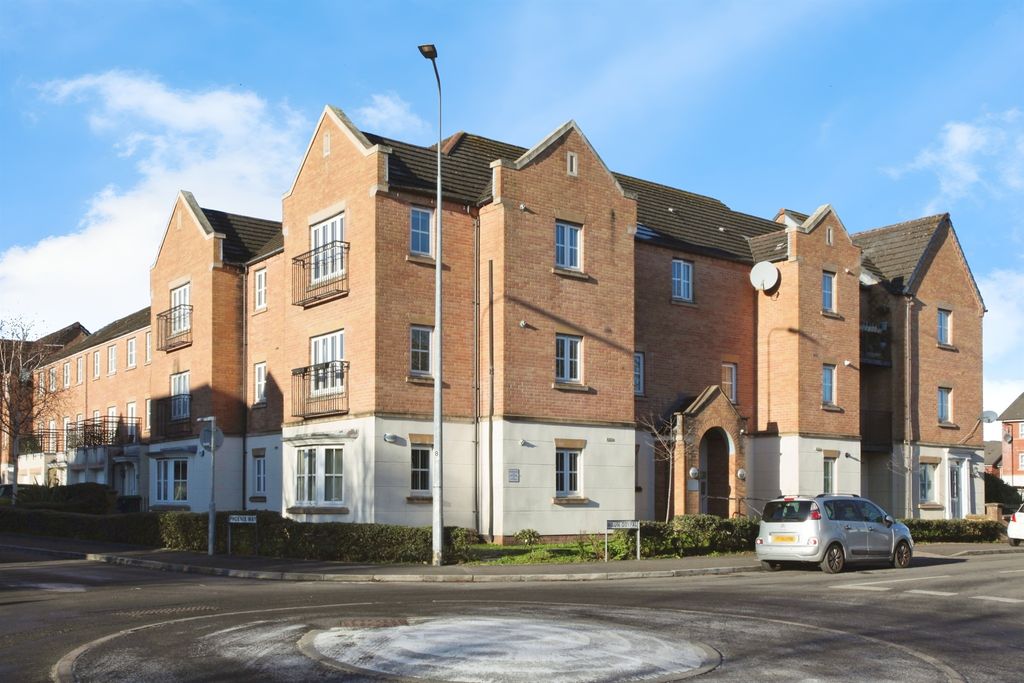 Property photo 1 of 12