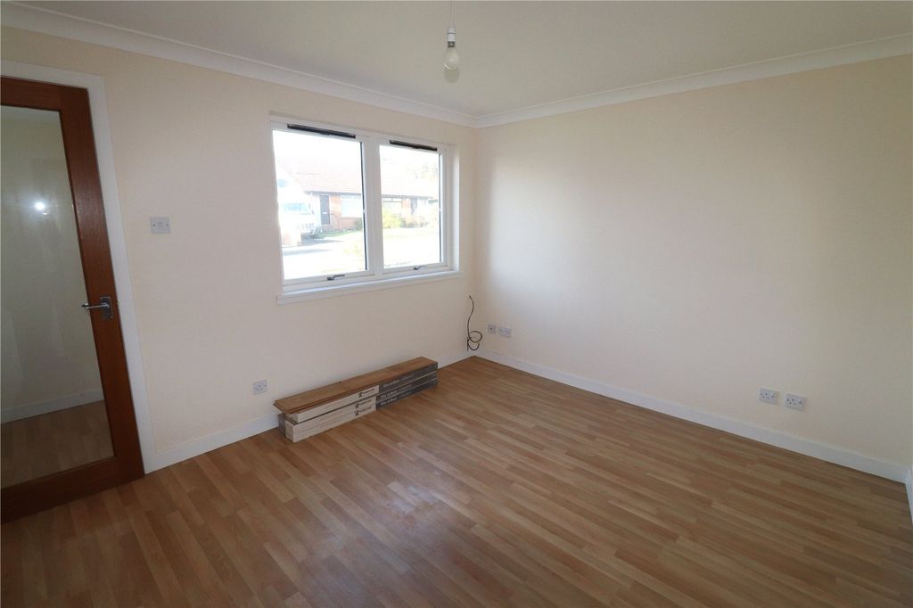 Property photo 3 of 15 Living Room