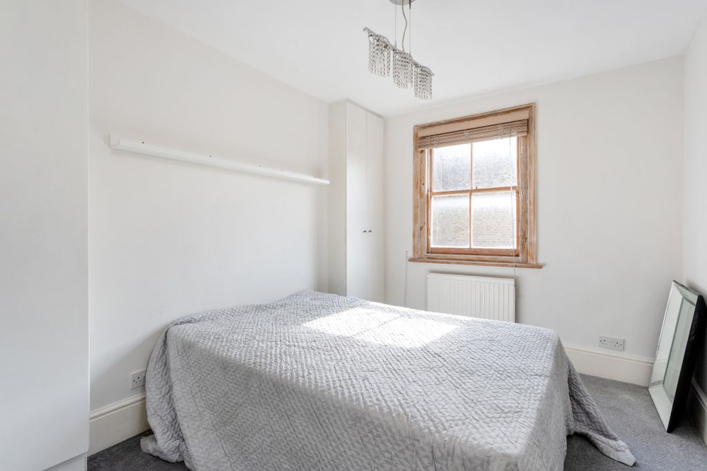 Property photo 2 of 9 2