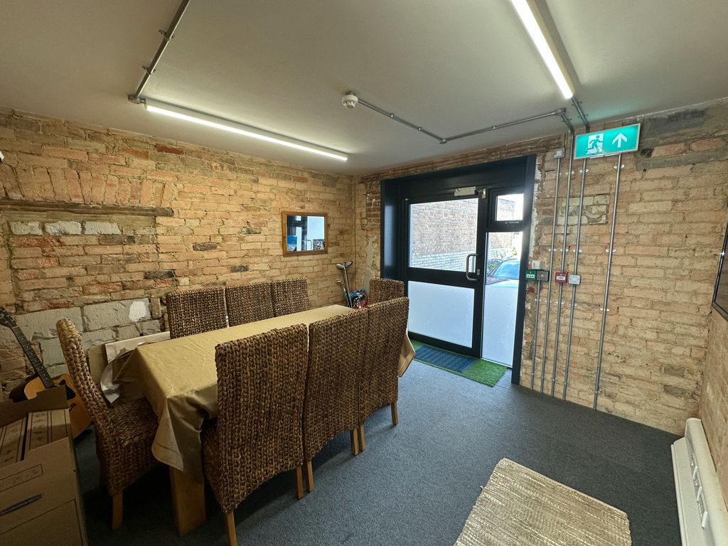 Property photo 3 of 5 Image 3