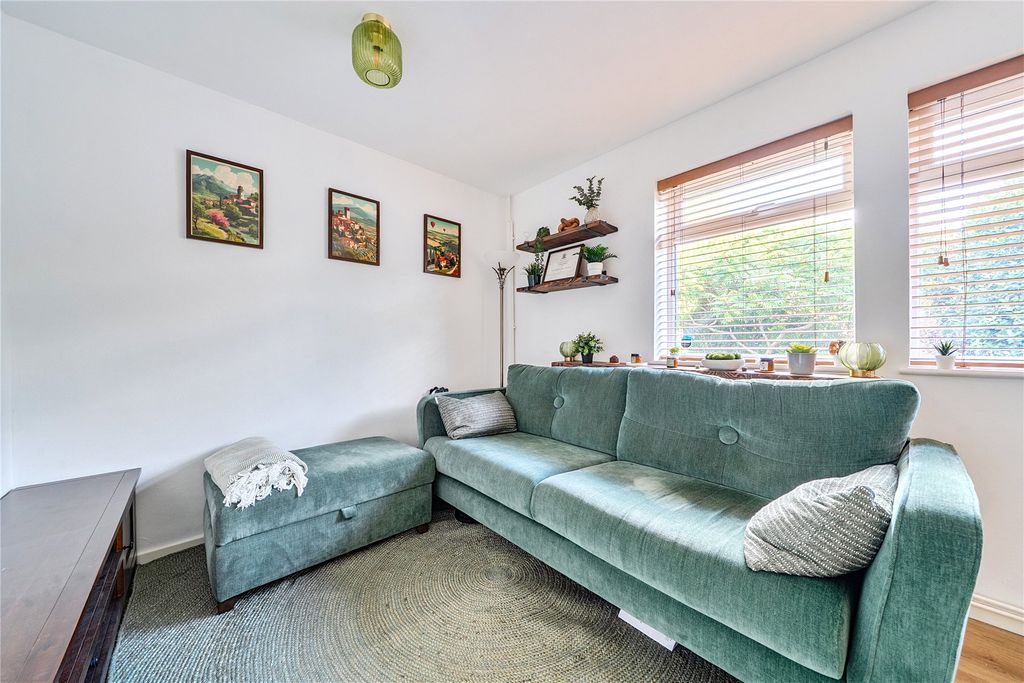 Property photo 3 of 17 Picture No. 04