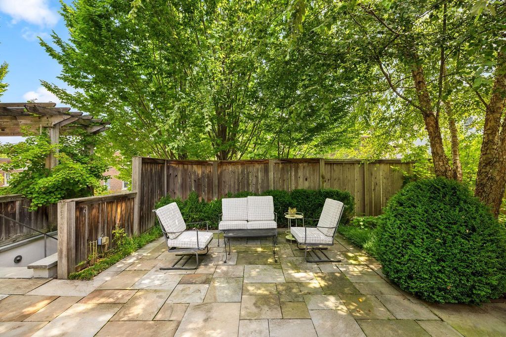 Property photo 3 of 12 <Alttext/>