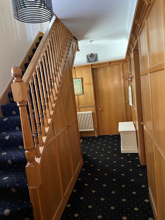 Property photo 2 of 30