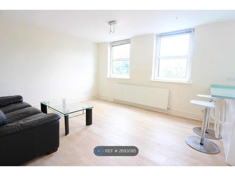 Property photo 3 of 8 Living